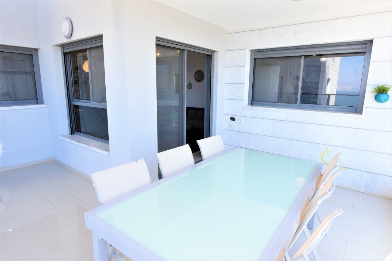 Aristone Luxury Apartment 提比里亞 外观 照片