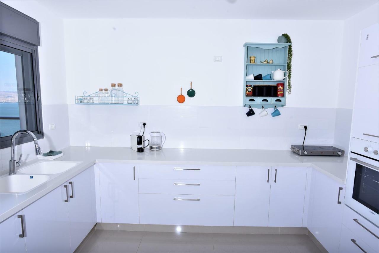 Aristone Luxury Apartment 提比里亞 外观 照片